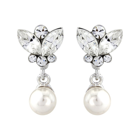 Crystal and pearl earrings made from high quality clear crystals on a rhodium plated finish, they have a drop of 3cm and are finished with ivory pearls