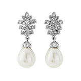 Crystal and pearl drop earrings made from clear crystals and pretty pearls, they have a drop of 3.5cm. 