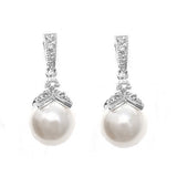 Crystal and pearl earrings made from high quality cubic zirconia crystals, finished with a pretty simulated pearl, they have a drop of 2cm. 