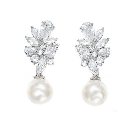 Crystal and pearl drop earrings made from clear and pretty ivory pearls, they have a drop of 4cm. 